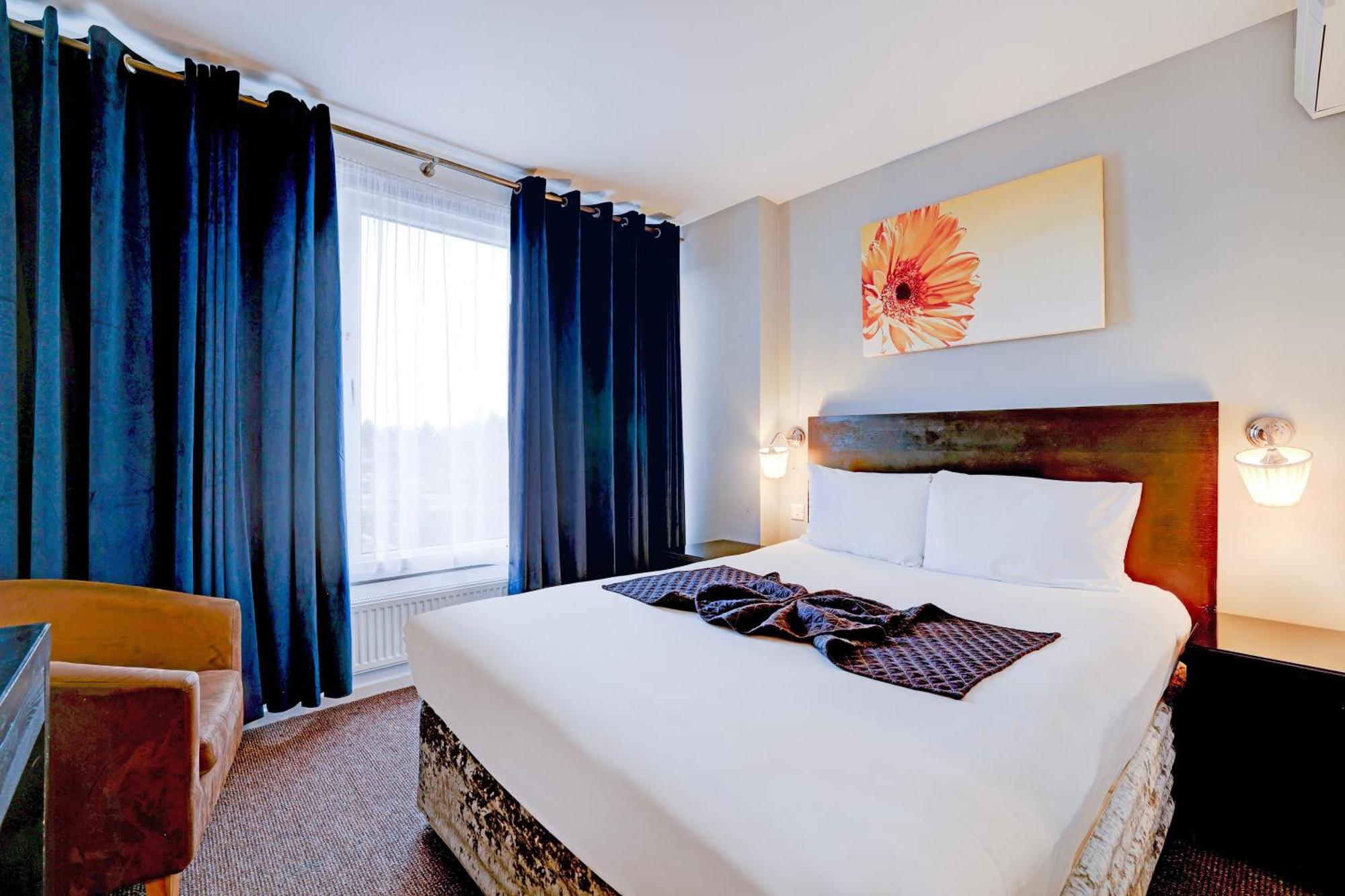 The Chiltern Hotel Luton  Exterior photo