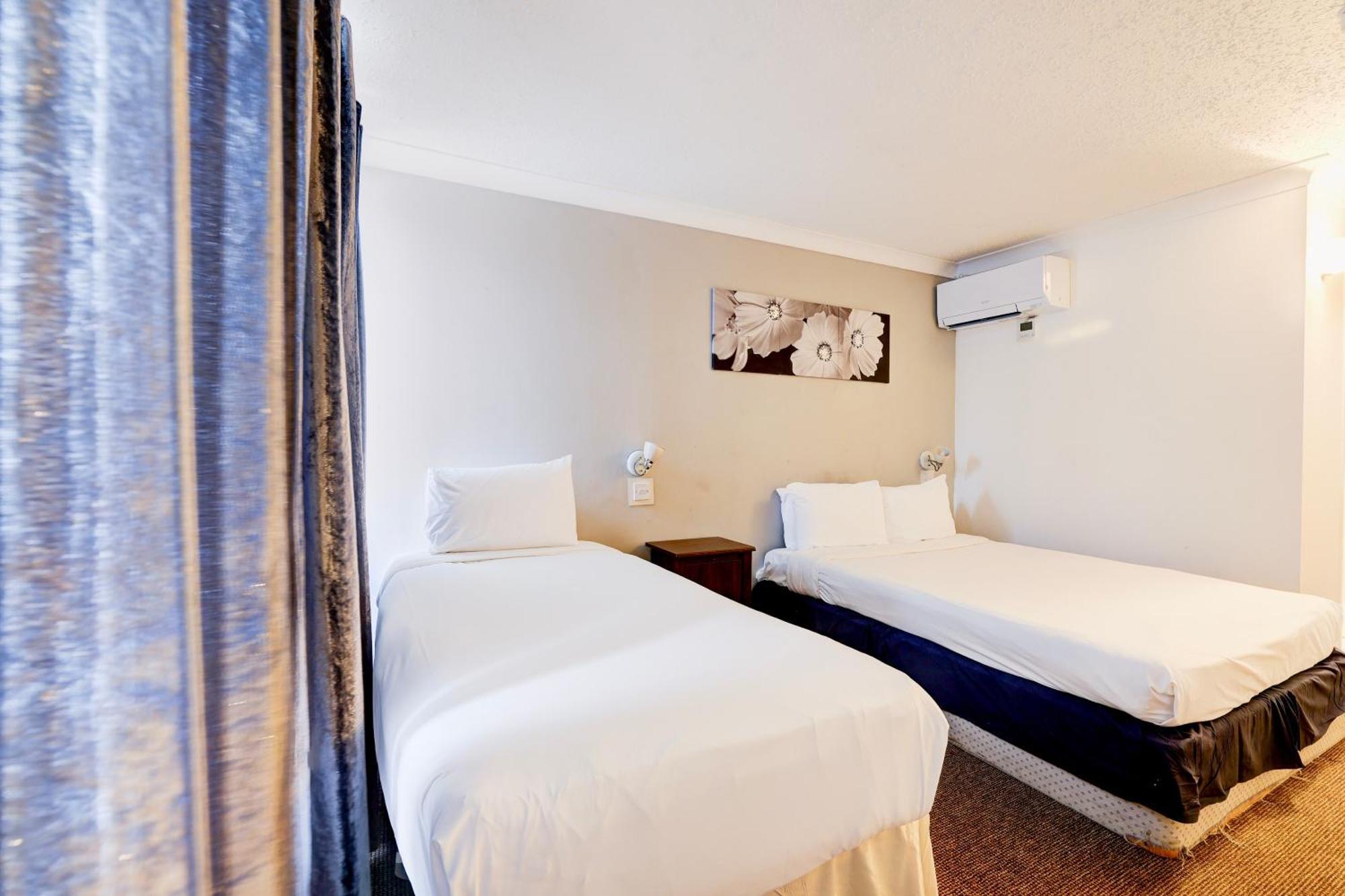 The Chiltern Hotel Luton  Exterior photo