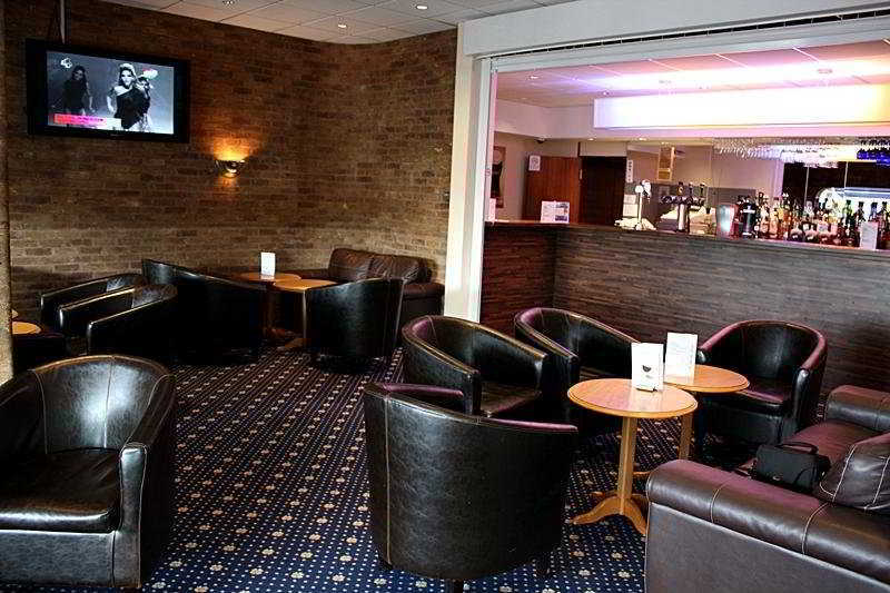 The Chiltern Hotel Luton  Restaurant photo